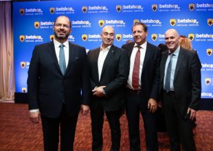 Αγγελόπουλος: «Οι τελευταίοι ελληνικοί θρίαμβοι έχουν κιτρινόμαυρο χρώμα»