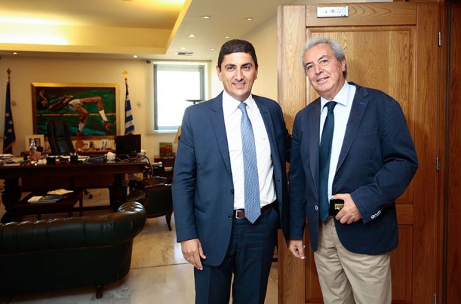 Δεν πάει στα Σπάτα ο Αυγενάκης