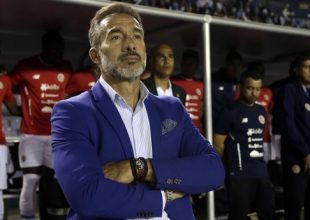 Ο προπονητής της Κόστα Ρίκα παραιτήθηκε επειδή βαρέθηκε