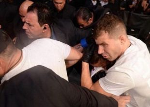 Βατερλό στο Μεξικό: “Χάλασε” το Stephens vs Rodriguez και ξέσπασαν επεισόδια!