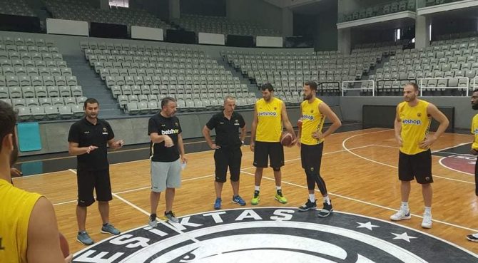 Φωτογραφίες απ’ την προπόνηση της Βασίλισσας