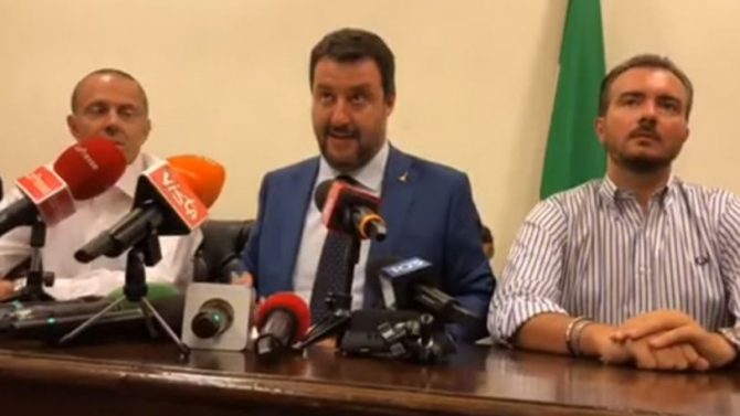 Σαλβίνι: «Η Μίλαν είναι για γέλια»! Σαλβίνι: «Η Μίλαν είναι για γέλια»!