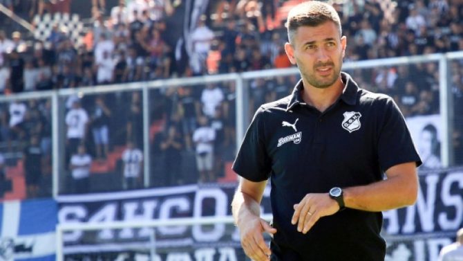 Σίμος: «Υπερήφανος για τους παίκτες μου»