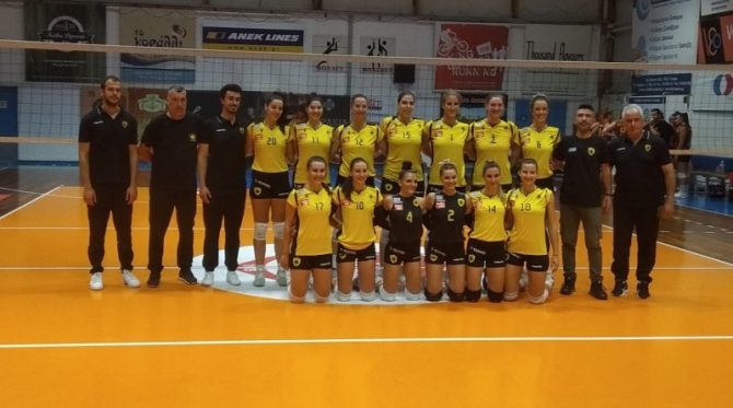 Ήττα με… κάτω τα χέρια