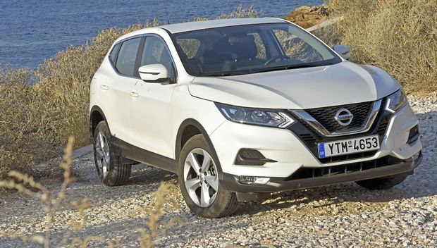 Στον δρόμο με το Nissan Qashqai 1.3 160HP DCT