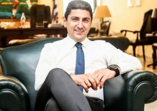 Κορωνοϊός: Επικοινωνία Αυγενάκη με τους επικεφαλής της αθλητικής οικογένειας
