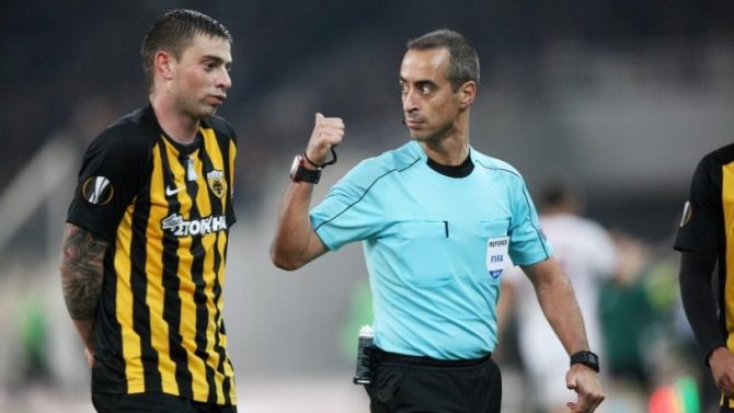 Ο Ζόρζε Σόουζα στο Ολυμπιακός – ΑΕΚ