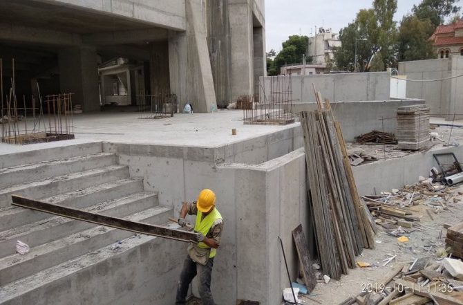 Συνεχίζονται στους εξωτερικούς χώρους οι εργασίες στο Ναό (ΦΩΤΟ+VIDEO)
