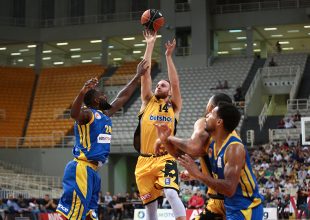 Φεύγει από την ΑΕΚ ο Κακλαμανάκης!
