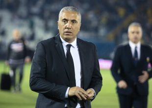 Κωστένογλου: «Είχαμε νευρικότητα, αλλά κρατάμε τους τρεις πολύτιμους βαθμούς»