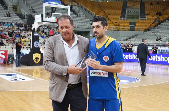 Τίμησε Ξανθόπουλο η ΑΕΚ! (pics)