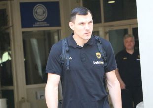 Φωτογραφίες απ’ την αναχώρηση της Βασίλισσας