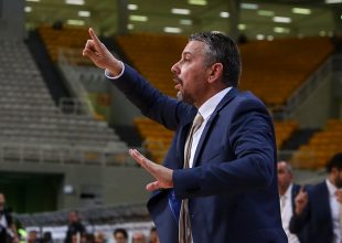 Παπαθεοδώρου: «Πρέπει να είμαστε συγκεντρωμένοι και να βγάλουμε ενέργεια!»