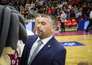Παπαθεοδώρου: «Ήττα που μας πονάει και στοιχίζει»