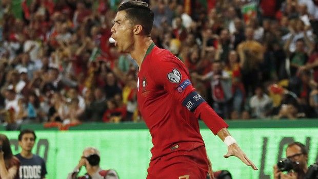 Έφτασε τα 99 γκολ με την Εθνική ο Ρονάλντο
