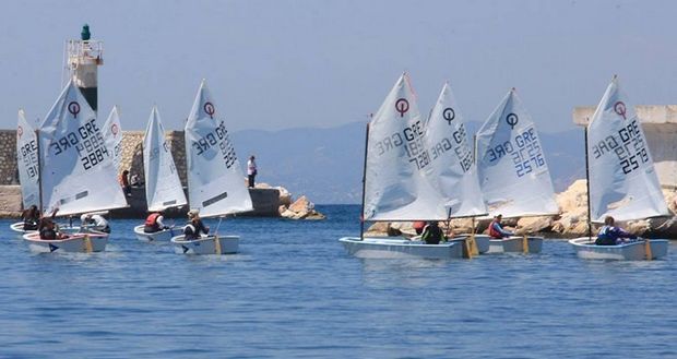Προηγούνται οι Έλληνες στο “29ο Athens international sailing week”