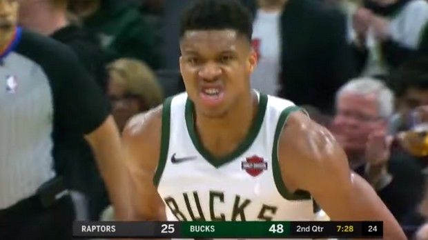 Γιάννης Αντετοκούνμπο: Έτσι ποδοπάτησε τους Ράπτορς Γιάννης Αντετοκούνμπο: Έτσι ποδοπάτησε τους Ράπτορς