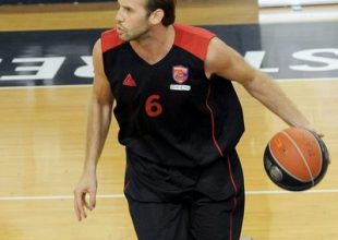 Βεργίνης: «Η ΑΕΚ παίζει με την… πλάτη στον τοίχο»