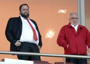 ΠΟΛΕΜΟΣ: Κόκκαλης σε Μαρινάκη: «Χρησιμοποιείς τον Ολυμπιακό για τα προσωπικά σου συμφέροντα!»