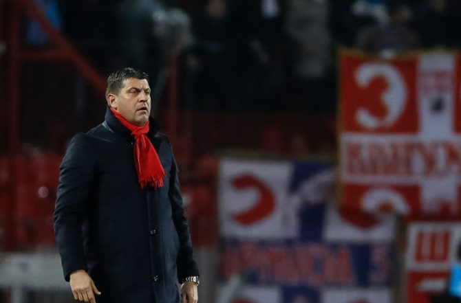 Κερδίζει έδαφος ο Μιλόγεβιτς, προς «ναυάγιο» του Ρεμπρόφ