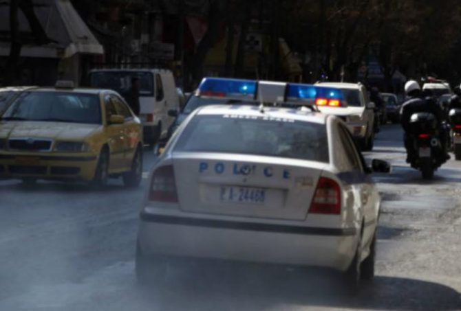 Μολότοφ, πέτρες και χημικά σε Θεσσαλονίκη και Πάτρα