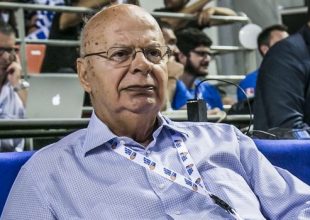 Ο άφαντος Βασιλακόπουλος κατηγορεί την ΑΕΚ για γραφικότητα!