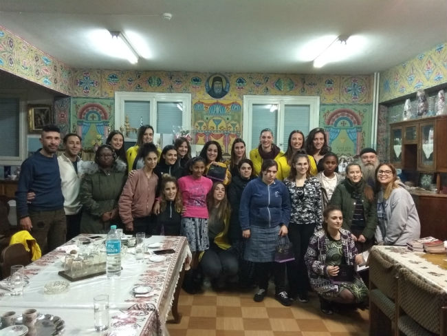 Μοίρασαν χαμόγελα και δώρα τα Κορίτσια της ΑΕΚ!