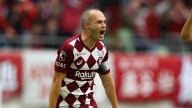 Ο Αντρές Ινιέστα εξήγησε ότι η πανδημία του Covid-19 τον έκανε να καταλάβει ότι θέλει να συνεχίσει την μπάλα και μετά το 2021. Ο Αντρές Ινιέστα εξήγησε ότι η πανδημία του Covid-19 τον έκανε να καταλάβει ότι θέλει να συνεχίσει την μπάλα και μετά το 2021.