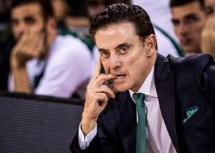 Κορονοϊός: Ο Ρικ Πιτίνο αναχωρεί για τις ΗΠΑ