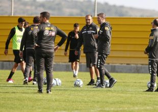 «Εκτός» Λόπες, Παουλίνιο και Ολιβέιρα