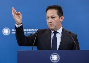 Πέτσας για διαγραφή Ζαγοράκη: “Επέλεξε να ταυτιστεί με οπαδικό συμφέρον”