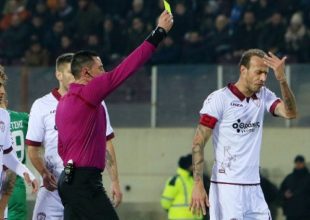 ΑΕΛ: «Τι χειρουργείο είναι αυτό…»