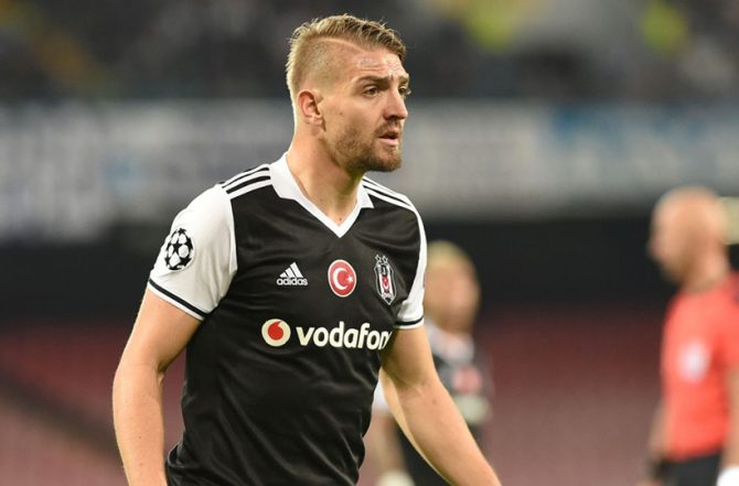 Διαψεύδει η ΑΕΚ για Τζανέρ Ερκίν
