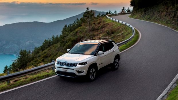 Jeep: Τέσσερα χρόνια εγγύηση ή 160.000 χλμ. Jeep: Τέσσερα χρόνια εγγύηση ή 160.000 χλμ.