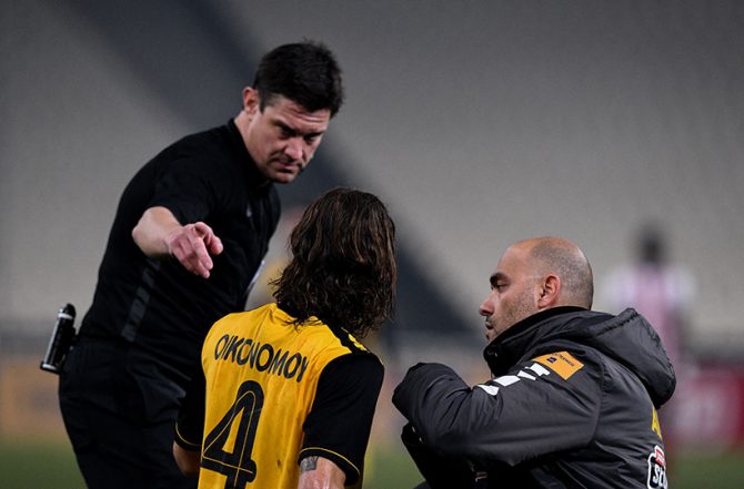 Κάκωση στη μύτη ο Οικονόμου Κάκωση στη μύτη ο Οικονόμου