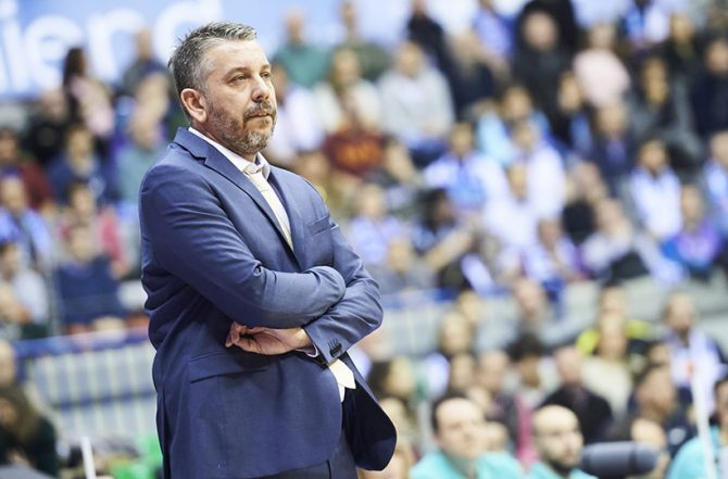 Παπαθεοδώρου: «Ήμασταν κακοί στην άμυνα»