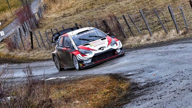 Το εντυπωσιακό ατύχημα του Τάνακ στο Μόντε Κάρλο, το 1-2 η Toyota