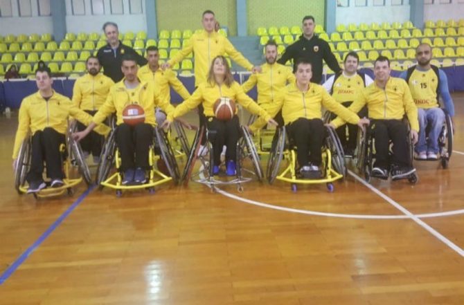 Για την νίκη μπροστά στον κόσμο της