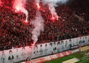 Ολυμπιακός: Συγκίνηση και δάκρυα στη μνήμη των θυμάτων της Θύρας 7
