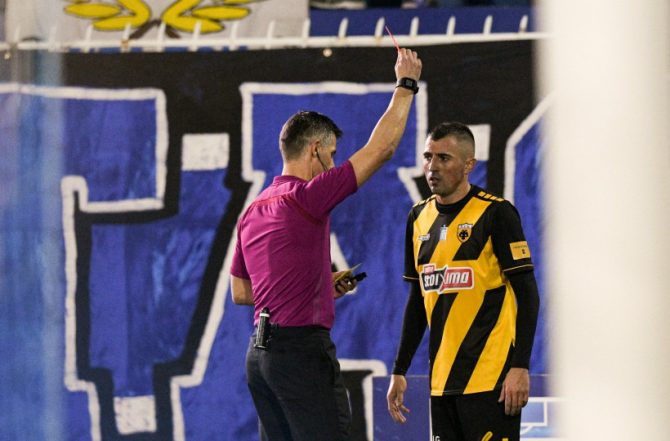 Τρομερό στατιστικό: Οι Ελληνες διαιτητές “κιτρινίζουν” την ΑΕΚ