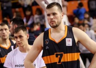 Κίνδυνος τιμωρίας για τον Αγραβάνη που επιτέθηκε στον διαιτητή
