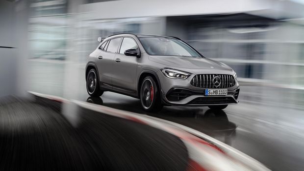 Έτοιμη η πανίσχυρη Mercedes-AMG GLA 45 4MATIC+
