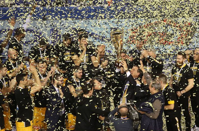 Αγγελόπουλος: «H ΑΕΚ βρίσκεται σε ένα εξαιρετικό σταυροδρόμι, έχουμε μάθει να είμαστε μαχητές!»