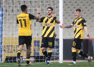 Η ΑΕΚ καλείται να δώσει «ζεστό χρήμα» για Σιμάνσκι και Αραούχο