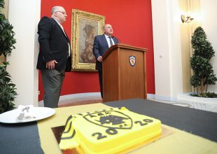 Έκοψαν την Πρωτοχρονιάτικη πίτα τους οι Μάγκες!