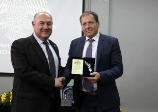 Η βράβευση του Μάκη Αγγελόπουλου (pics)