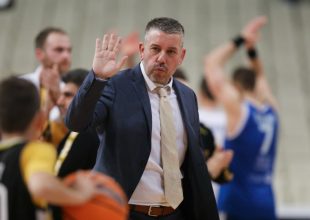 Παπαθεοδώρου: «Απίθανο να συνεχιστεί αυτή η χρονιά, με τη νέα σεζόν έχουμε έναν μεγάλο στόχο»