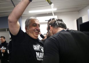 Πανηγυρισμοί με σαμπάνιες στον ΟΦΗ (pics)