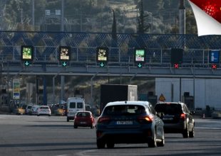 Πόσοι πραγματικά έφυγαν από την Αθήνα: Η αλήθεια με αριθμούς