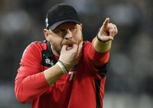 Κορονοϊός: Απόψε παίζει η Πάντερμπορν και ο τεχνικός της περιμένει αποτελέσματα